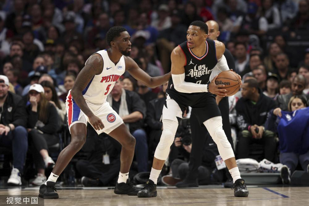 他透露在逐 他透露在逐