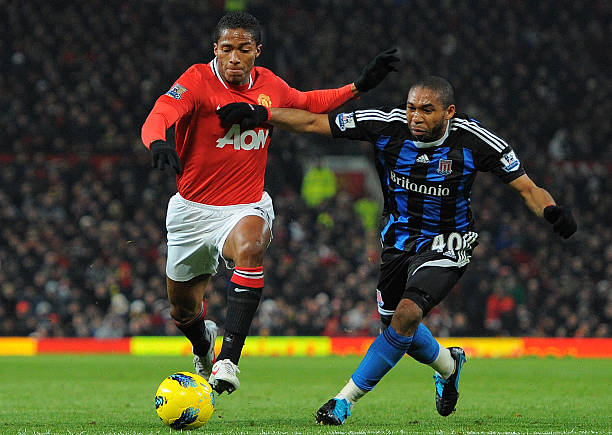 的中场球员 的中场球员